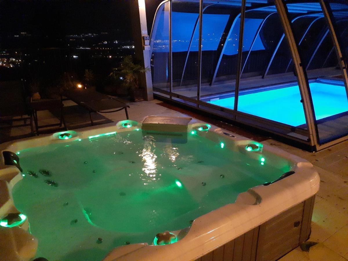 Naomi'S Villa Ros Pinna Kültér fotó