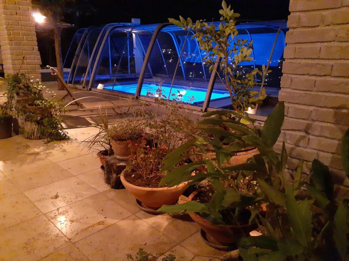 Naomi'S Villa Ros Pinna Kültér fotó