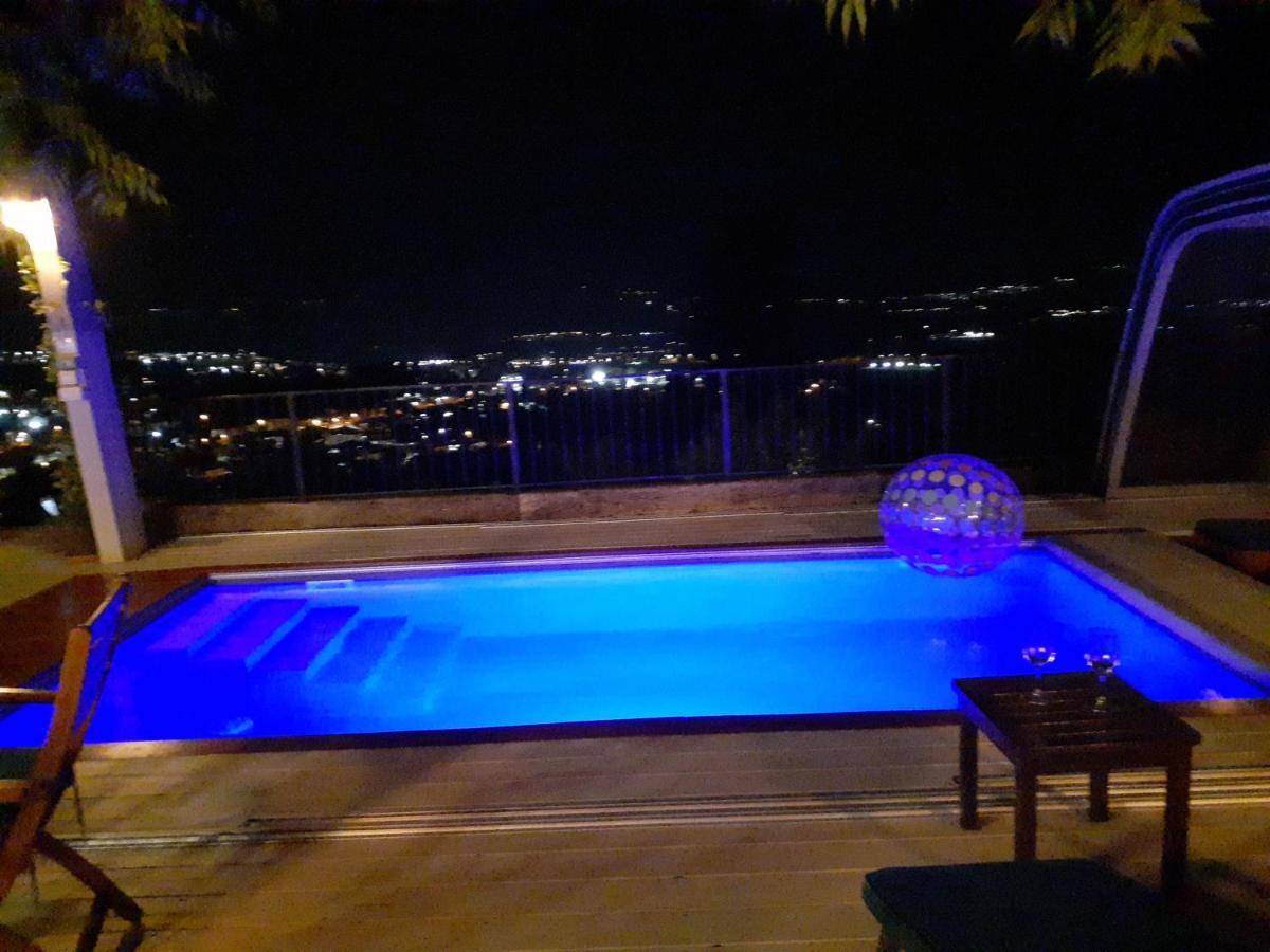 Naomi'S Villa Ros Pinna Kültér fotó