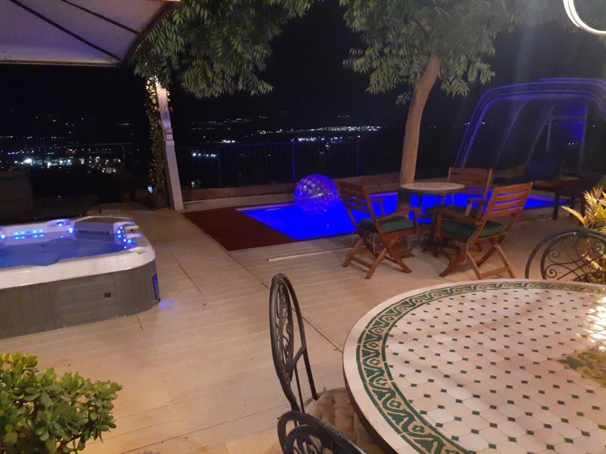Naomi'S Villa Ros Pinna Kültér fotó