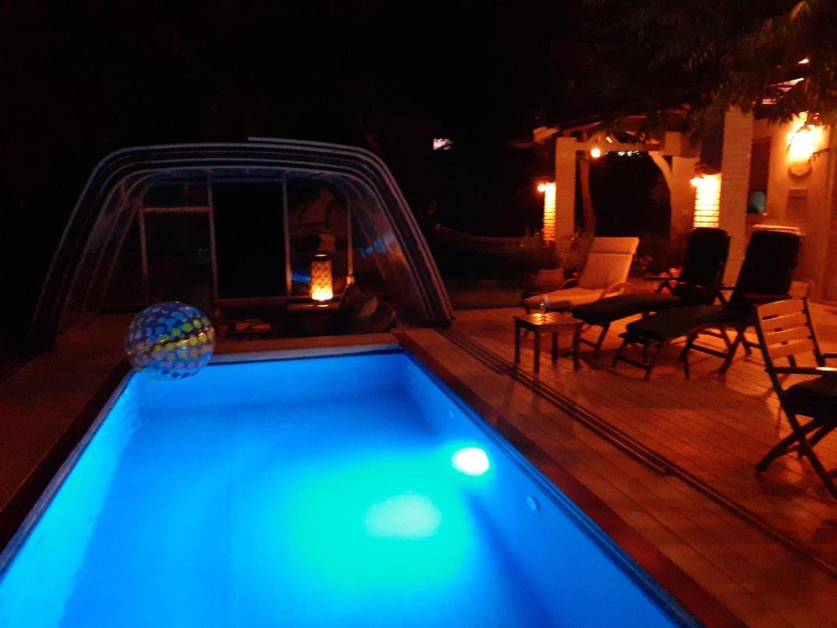 Naomi'S Villa Ros Pinna Kültér fotó